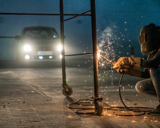 Imagem de capa de Opportunities to Build a Career at Tesla