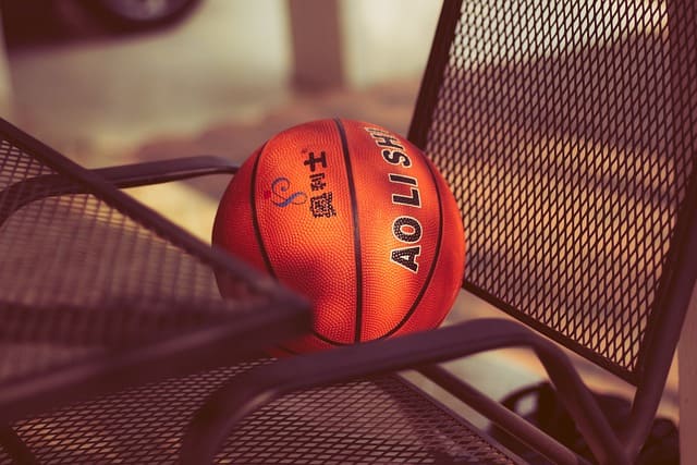 Imagem de capa de Early Season Buzz: Who's Ready to Rule the NBA Court?